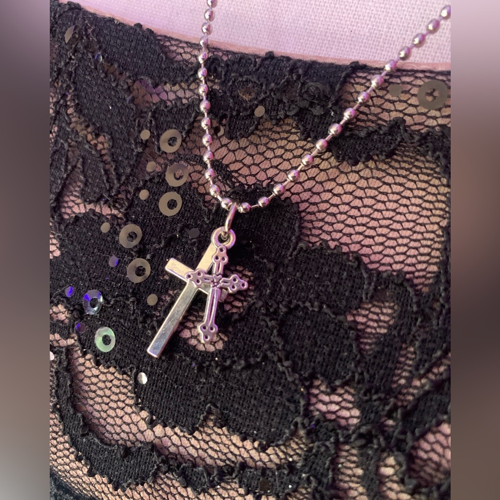 $5 SALE (BUNDLE 3/10$) 420 blessings charmed ball necklace. - Picture 3 of 12